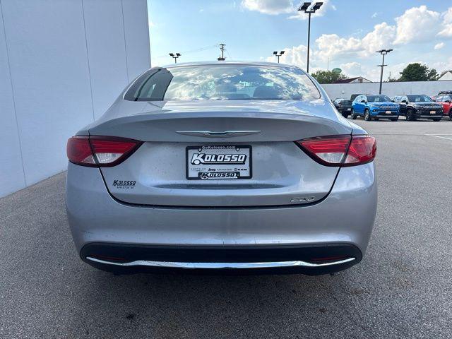 2015 Chrysler 200 Limited