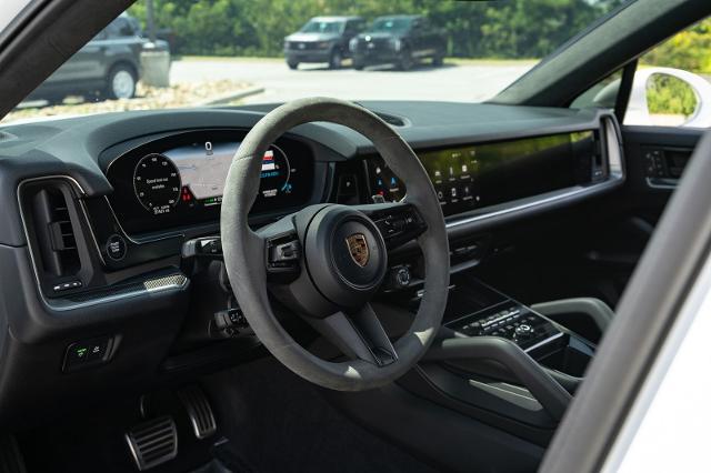 2024 Porsche Cayenne E-Hybrid S