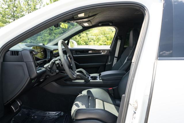 2024 Porsche Cayenne E-Hybrid S