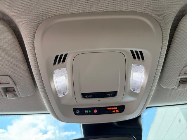 2023 Buick Envision Essence AWD