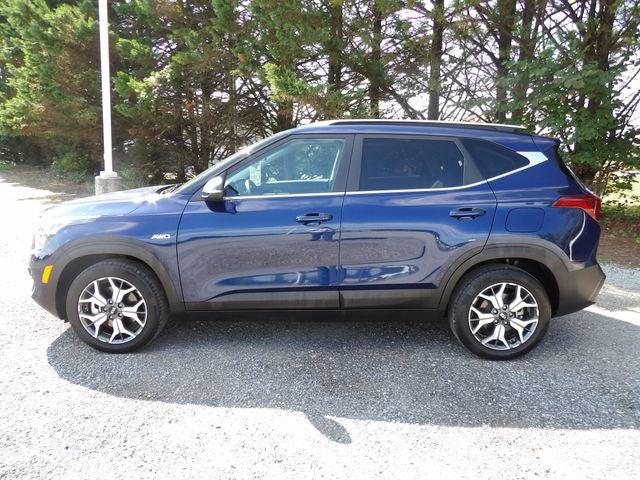 2021 Kia Seltos EX 2021 Kia Seltos EX