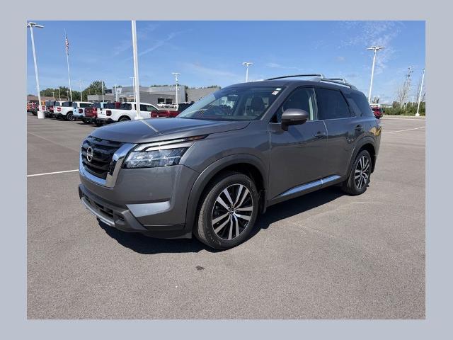 2024 Nissan Pathfinder Platinum 4WD for sale near Findlay, OH