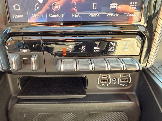 2024 Ram 1500 Limited Crew Cab 4x4 57 Box