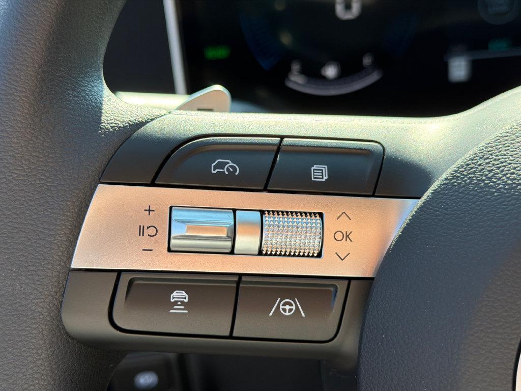 New 2026 Gray HYUNDAI SEL AWD image 25