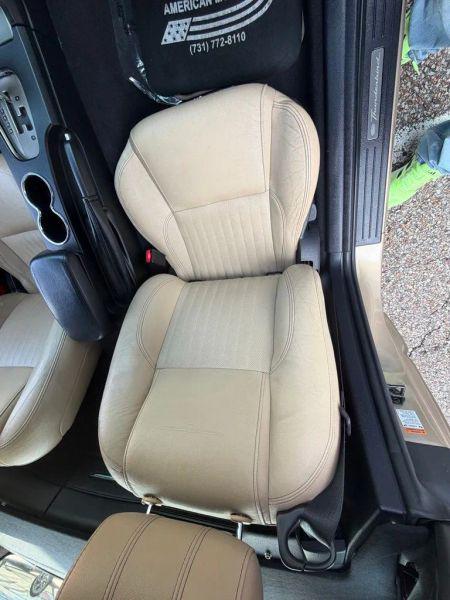 2005 Ford Thunderbird Deluxe