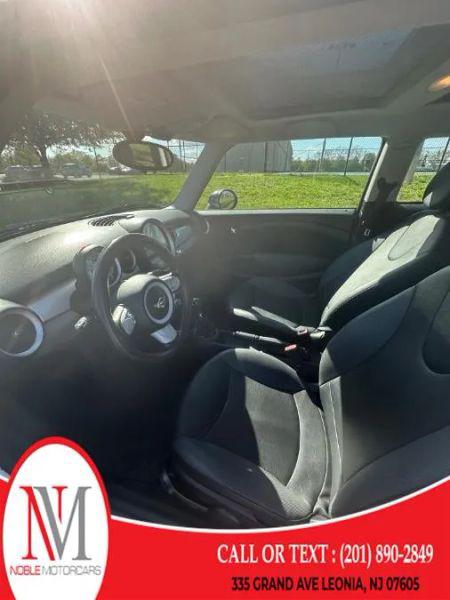 2010 MINI Cooper Cooper