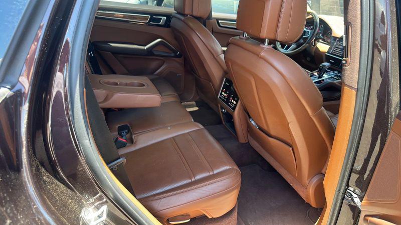 2020 Porsche Cayenne Base