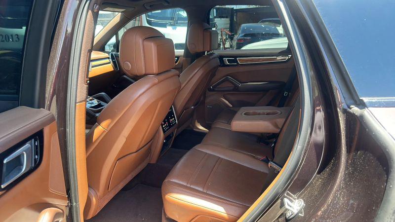 2020 Porsche Cayenne Base