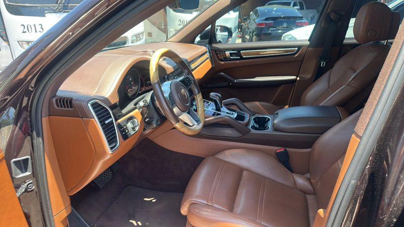2020 Porsche Cayenne Base