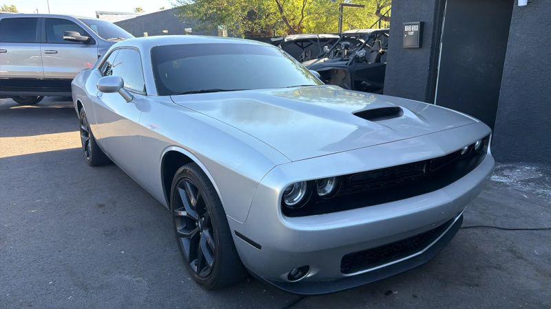 2022 Dodge Challenger SXT