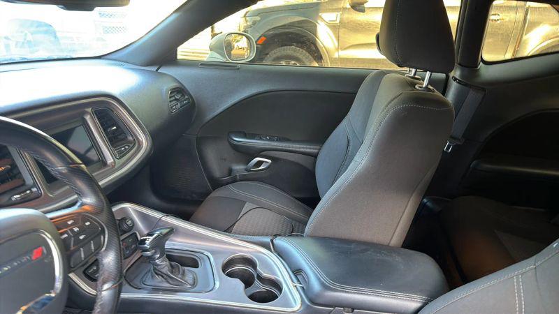 2022 Dodge Challenger SXT