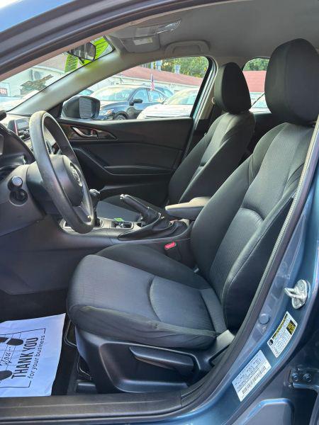 2014 Mazda Mazda3 i Sport