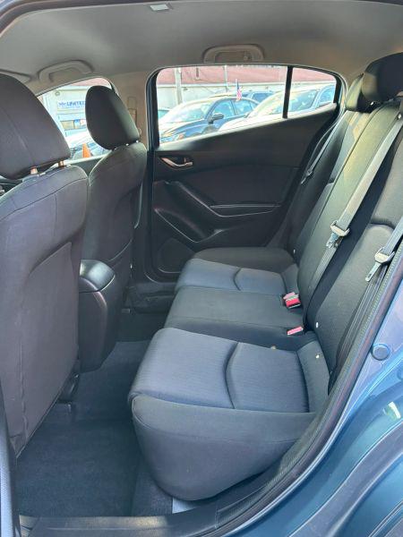 2014 Mazda Mazda3 i Sport