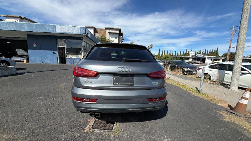 2016 Audi Q3 2.0T Progressiv