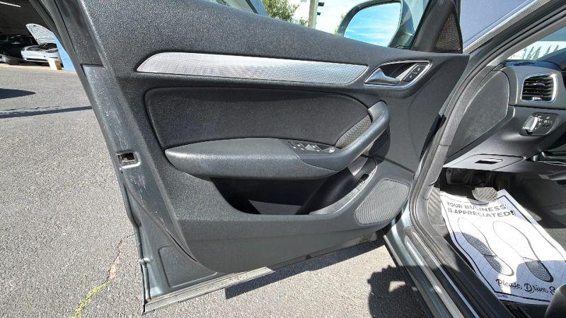 2016 Audi Q3 2.0T Progressiv