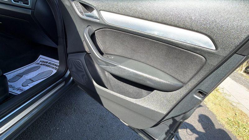2016 Audi Q3 2.0T Progressiv