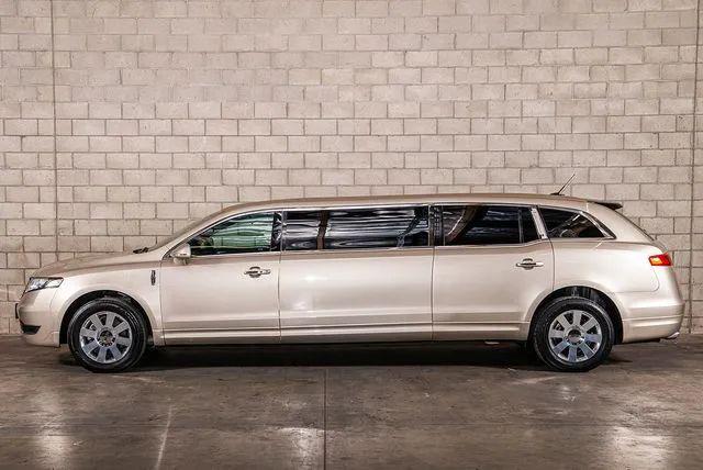2017 Lincoln MKT Limo/Hearse
