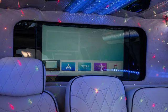 2017 Lincoln MKT Limo/Hearse