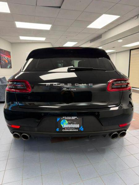 2018 Porsche Macan Sport Edition