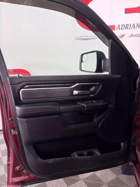 2019 Ram 1500 Big Horn/Lone Star Crew Cab 4x4 57 Box
