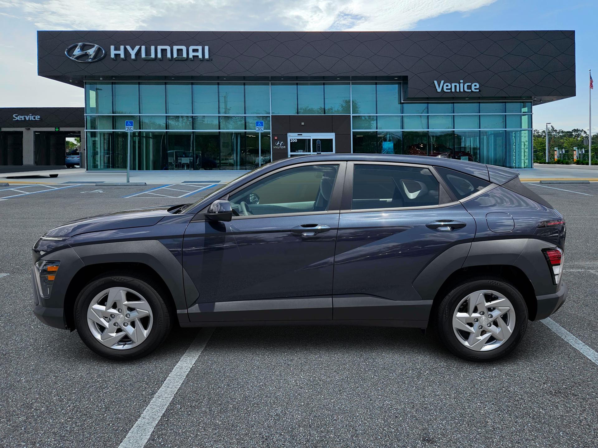2027 Hyundai KONA SE FWD - Image 3