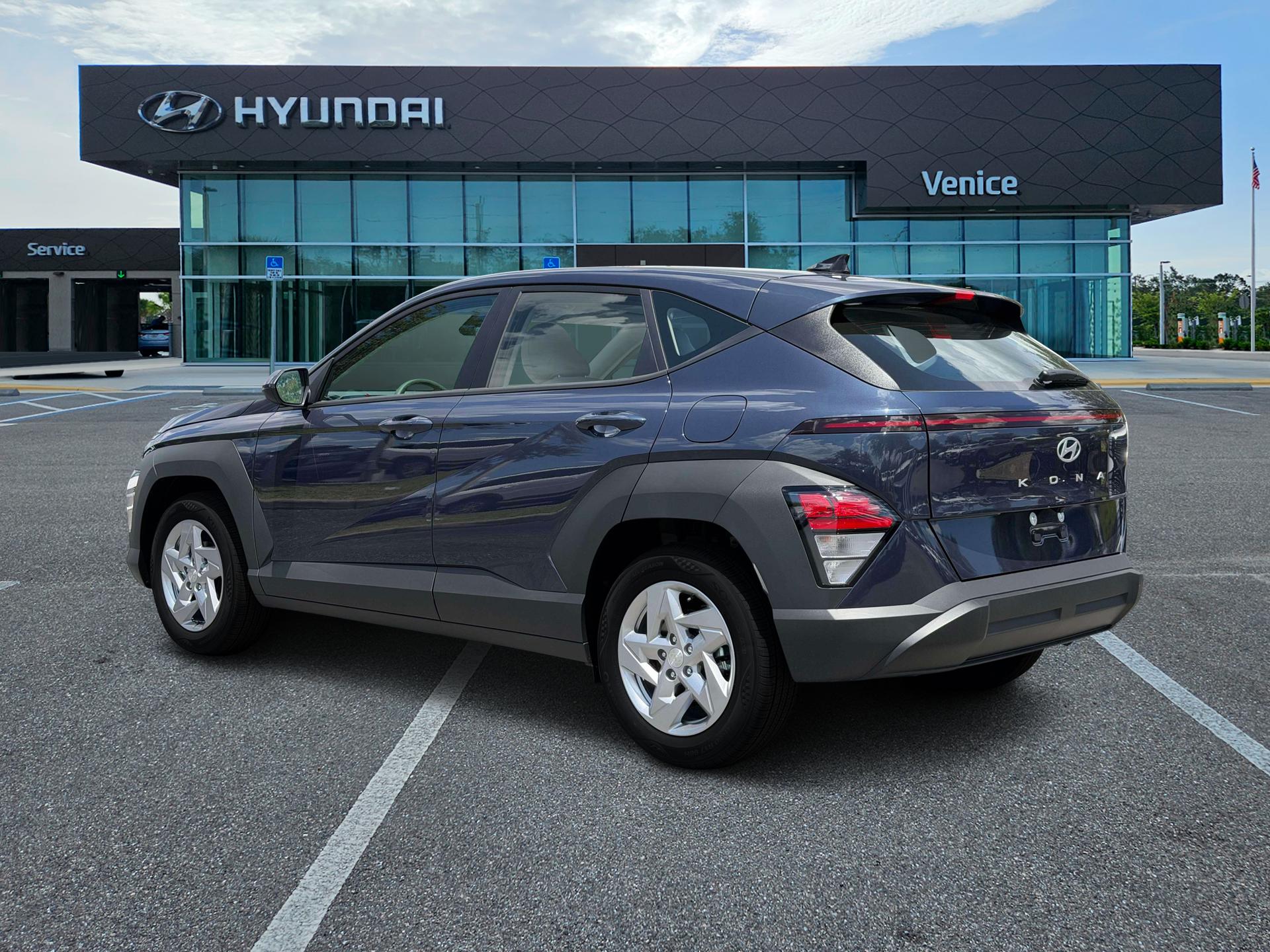 2027 Hyundai KONA SE FWD - Image 4