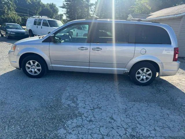2010 Chrysler Town & Country New LX for sale in Fortville, IN
