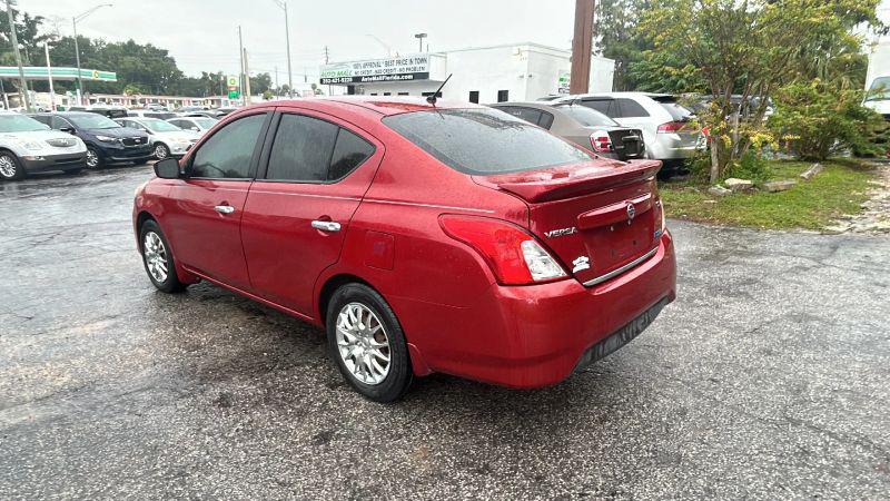 2015 Nissan Versa 1.6 SV