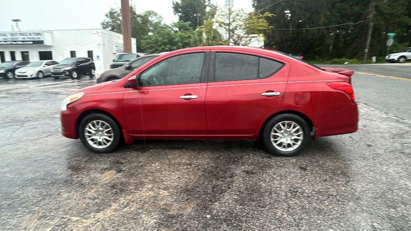 2015 Nissan Versa 1.6 SV