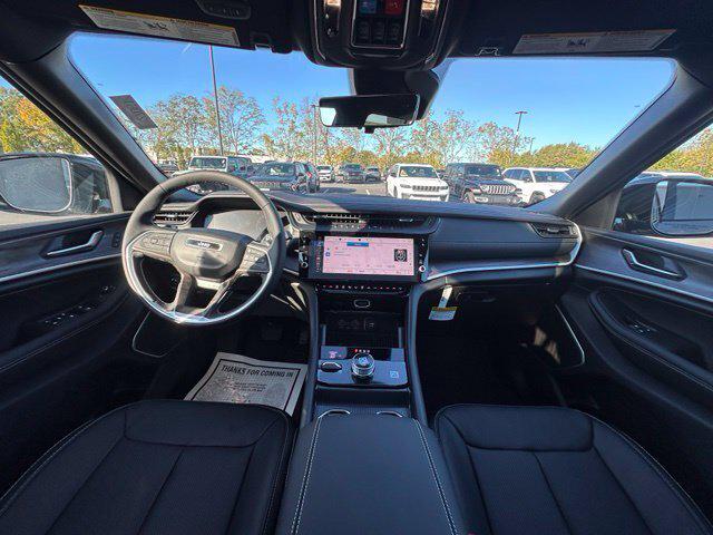 2027 Jeep Grand Cherokee GRAND CHEROKEE LIMITED RESERVE 4X4 2027 Jeep Grand Cherokee GRAND CHEROKEE LIMITED RESERVE 4X4