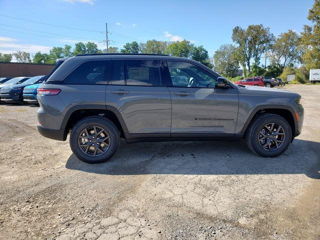 2027 Jeep Grand Cherokee GRAND CHEROKEE LAREDO ALTITUDE 4X4 2027 Jeep Grand Cherokee GRAND CHEROKEE LAREDO ALTITUDE 4X4