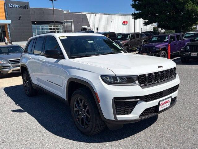2027 Jeep Grand Cherokee GRAND CHEROKEE LAREDO ALTITUDE 4X4 2027 Jeep Grand Cherokee GRAND CHEROKEE LAREDO ALTITUDE 4X4