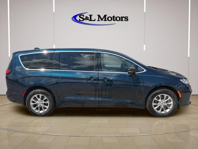 2023 Chrysler Pacifica Touring L AWD