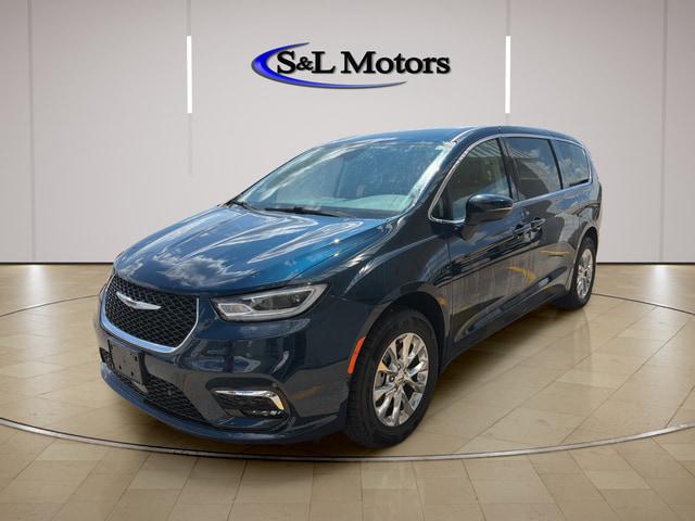 2023 Chrysler Pacifica Touring L AWD