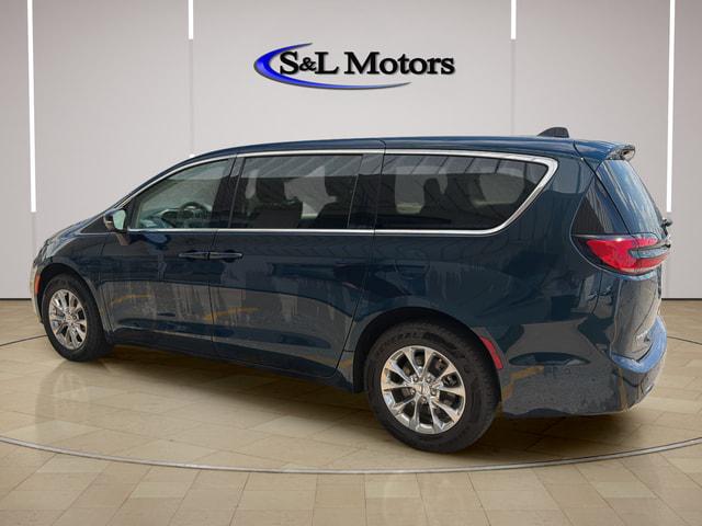 2023 Chrysler Pacifica Touring L AWD