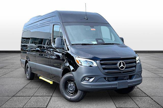 2026 Mercedes-Benz Sprinter 2500 Passenger 170 WB for sale in Grand Blanc, MI