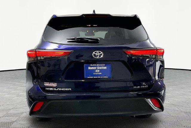 Used 2022 Toyota Highlander XLE For Sale in Olive Branch, MS