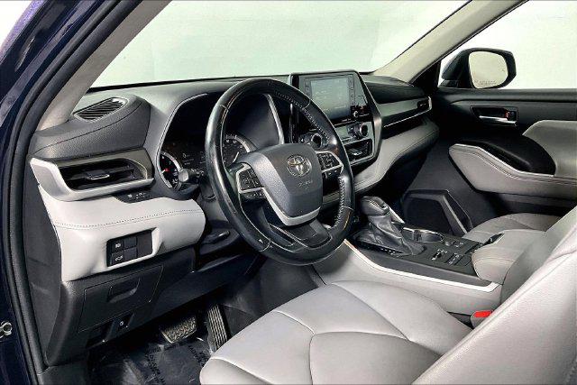 Used 2022 Toyota Highlander XLE For Sale in Olive Branch, MS