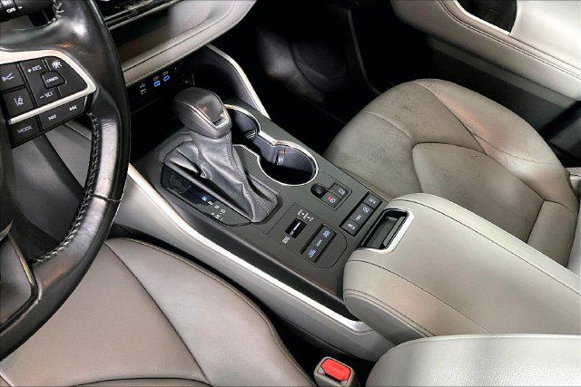 Used 2022 Toyota Highlander XLE For Sale in Olive Branch, MS