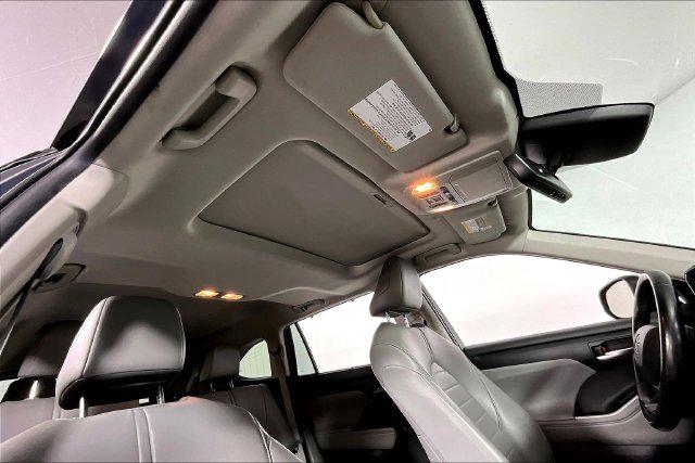 Used 2022 Toyota Highlander XLE For Sale in Olive Branch, MS