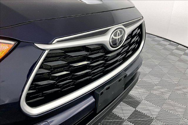 Used 2022 Toyota Highlander XLE For Sale in Olive Branch, MS