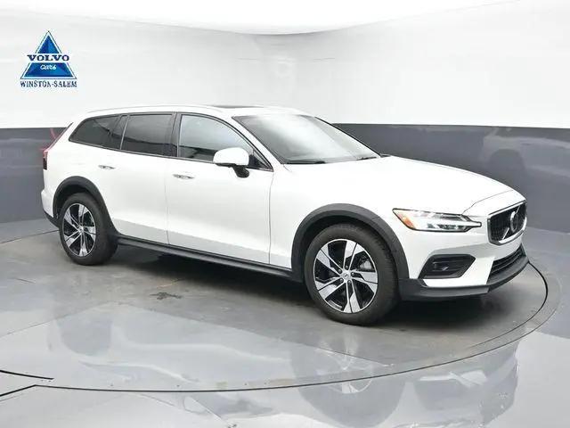 2025 Volvo V60 Cross Country Plus, B5 AWD Gas mild hybrid for sale in Winston Salem, NC