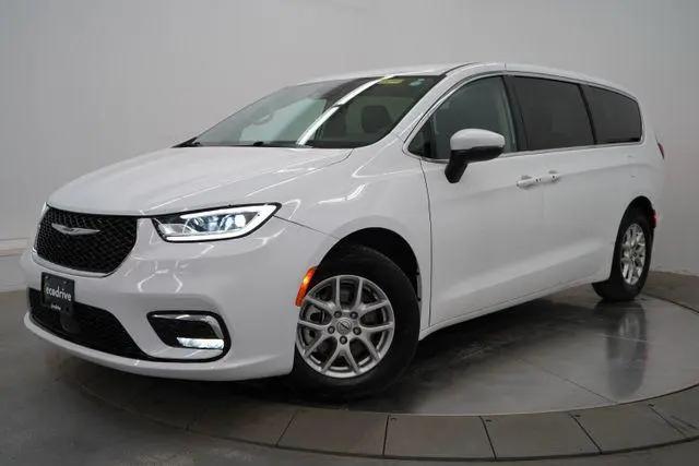 2023 Chrysler Pacifica Touring L for sale in Gorham, NH