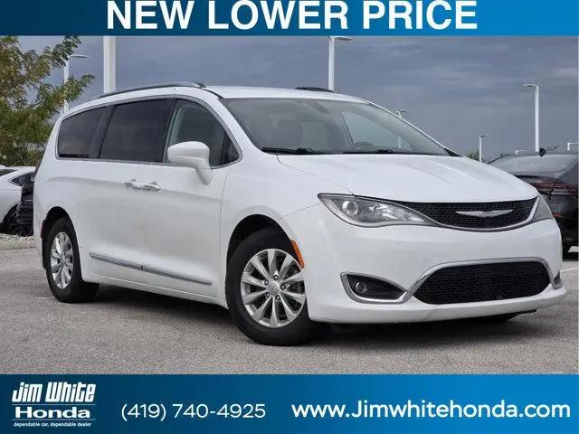 2018 Chrysler Pacifica Touring L for sale in Maumee, OH