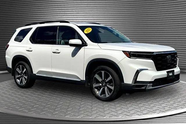 2023 Honda Pilot AWD Touring for sale in Raynham, MA