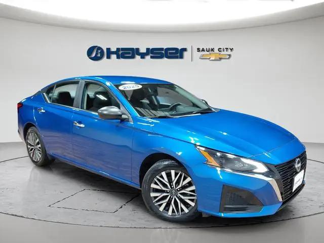 2025 Nissan Altima SV AWD for sale in Sauk City, WI