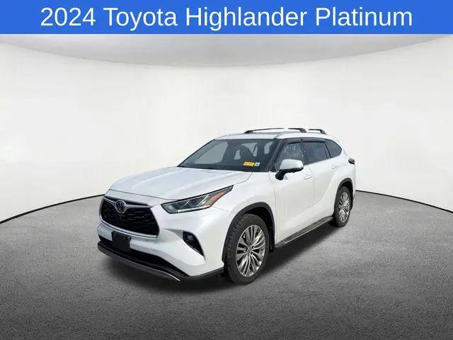 2024 Toyota Highlander Platinum for sale in Yorkville, NY