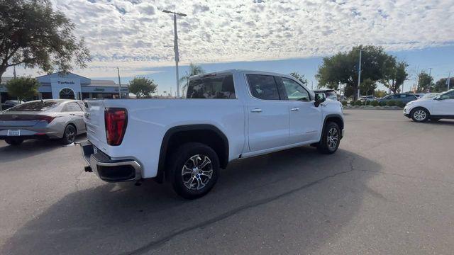 2025 GMC Sierra 1500 2WD Crew Cab Short Box SLT