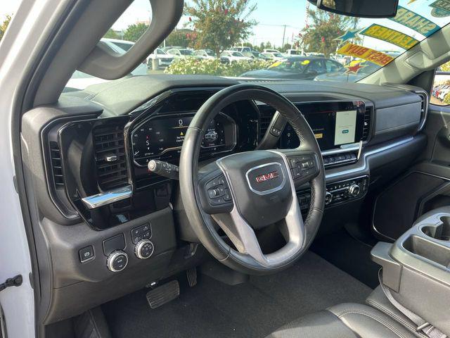 2025 GMC Sierra 1500 2WD Crew Cab Short Box SLT