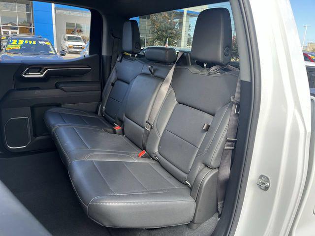 2025 GMC Sierra 1500 2WD Crew Cab Short Box SLT
